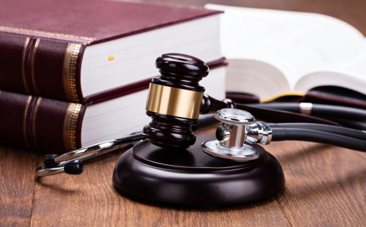  How Injury Lawyers Maximize Settlements