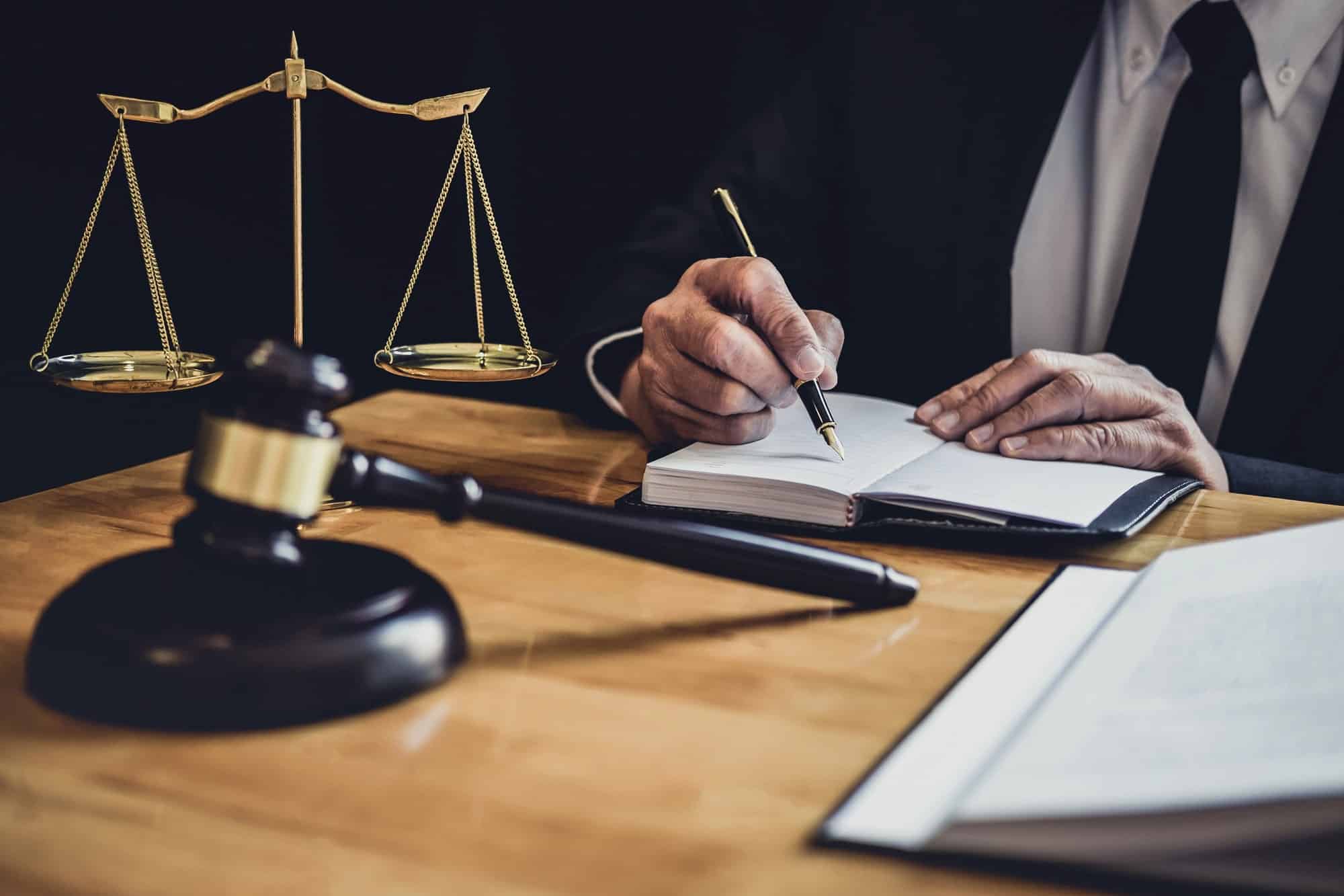 breach of contract lawyer Arlington, TX